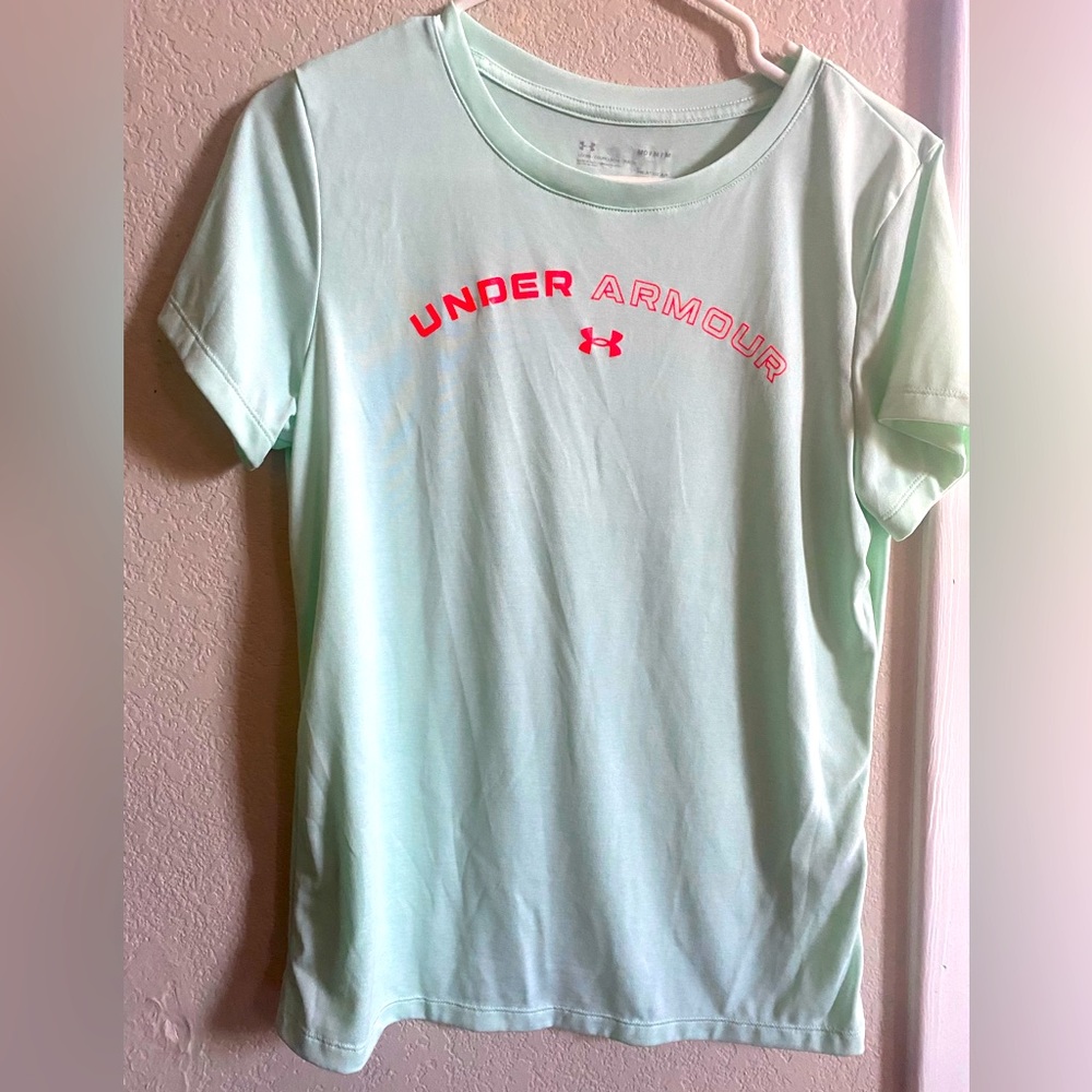Under Armour t-shirt